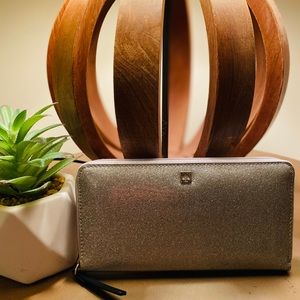 Kate Spade Silver Glitter Wallef